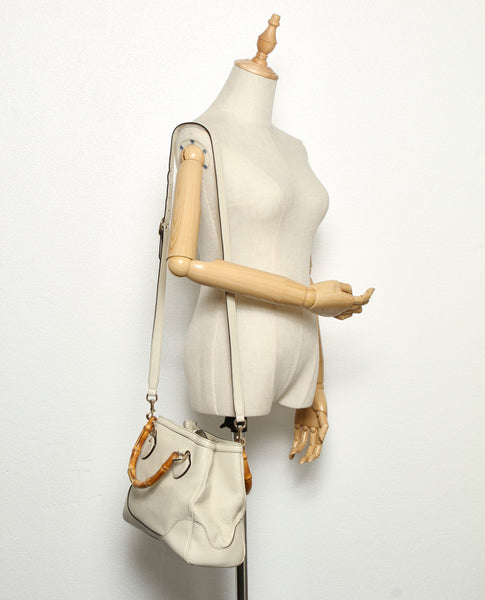 グッチ バンブー 308360 ホワイト  レザー ハンドバッグ レディース GUCCI 中古