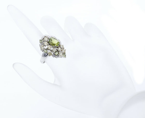 Pt900 プラチナ ペリドット2.33ct＆0.45ct イエローサファイア2.34ct ダイヤ0.15ct リング 指輪 レディース 15号 中古