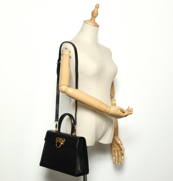 サルヴァトーレフェラガモ ガンチーニ O21 2181 ネイビー レザー ハンドバッグ ショルダーバッグ 2WAY レディース Salvatore Ferragamo 中古