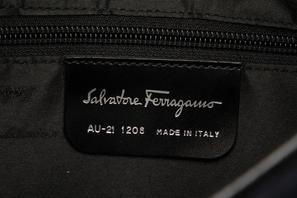 サルヴァトーレフェラガモ ショルダーバッグ 1-240001038536