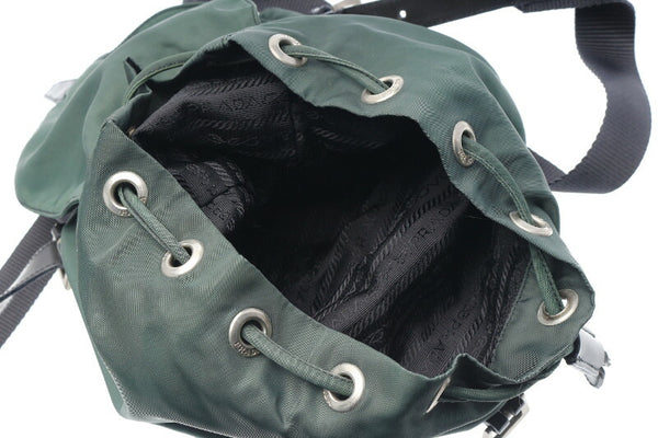 プラダ グリーン ナイロン リュック・デイパック レディース PRADA 中古