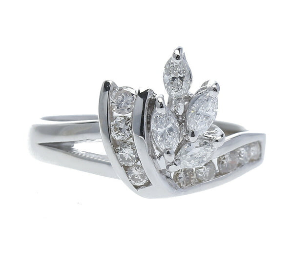 Pt900 プラチナ マーキス ダイヤ0.57ct ダイヤ リング 指輪 レディース 11号 中古