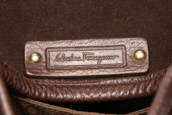 サルヴァトーレフェラガモ ショルダーバッグ 1-240001038916