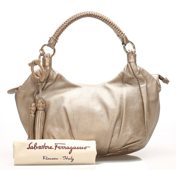サルヴァトーレフェラガモ ショルダーバッグ 1-240001038929