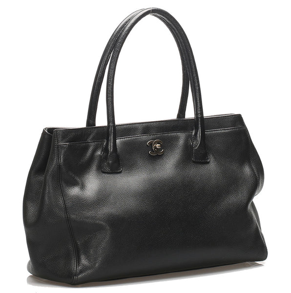シャネル エグゼクティブ ブラック レザー ショルダーバッグ レディース CHANEL 中古