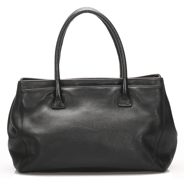 シャネル エグゼクティブ ブラック レザー ショルダーバッグ レディース CHANEL 中古