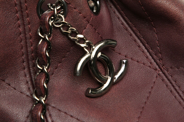 シャネル マトラッセ パープル レザー チェーン ショルダーバッグ レディース CHANEL 中古