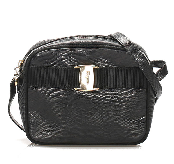 サルヴァトーレフェラガモ ヴァラ D21 3096 ブラック 黒 レザー ショルダーバッグ レディース Salvatore Ferragamo 中古