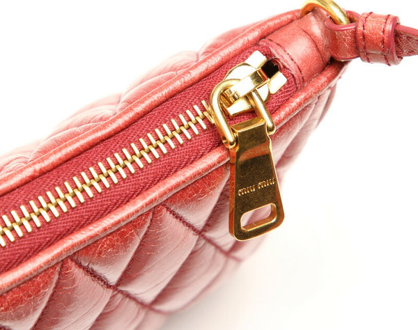 ミュウミュウ ピンク レッド  レザー アクセサリーポーチ レディース MIUMIU 中古
