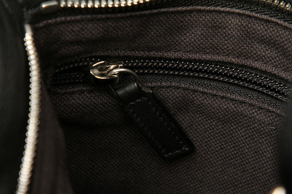 サルヴァトーレフェラガモ ガンチーニ FB-24 9420 ブラック 黒 レザー ショルダーバッグ レディース Salvatore Ferragamo 中古