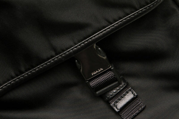 プラダ ブラック 黒 ナイロン ショルダーバッグ レディース PRADA 【中古】