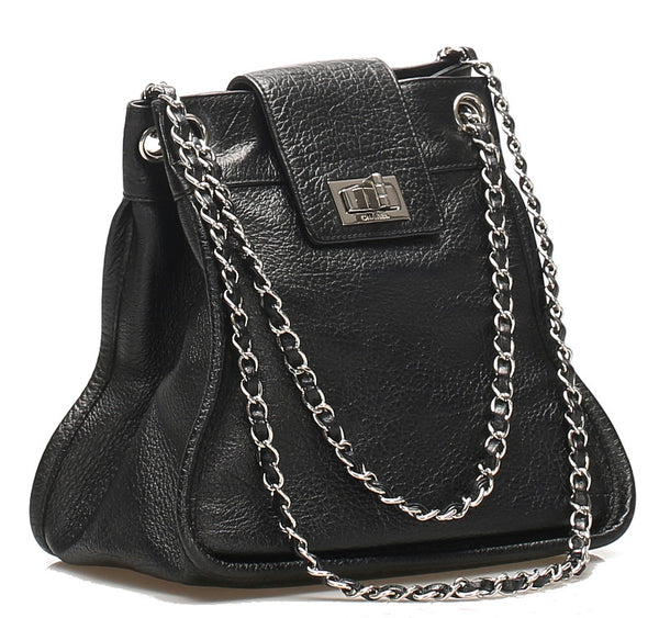 シャネル チェーン ブラック  レザー ショルダーバッグ レディース CHANEL 中古