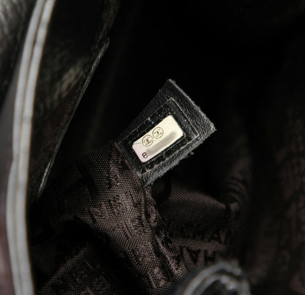 シャネル チェーン ブラック  レザー ショルダーバッグ レディース CHANEL 中古