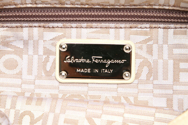 ガンチーニ AU-21 6317 クリーム ホワイト レザー ハンドバッグ レディース 中古