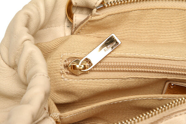 サルヴァトーレフェラガモ ヴァラリボン GG-21 C793 ベージュ レザー ハンドバッグ ショルダーバッグ 2WAY レディース Salvatore Ferragamo 中古