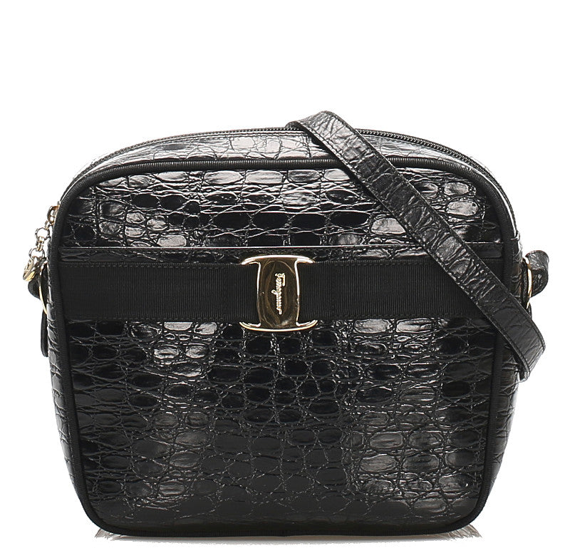 サルヴァトーレフェラガモ ヴァラ A21 6677 ブラック 黒 レザー ショルダーバッグ レディース Salvatore Ferragamo 中古