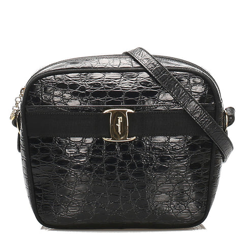 サルヴァトーレフェラガモ ヴァラ A21 6677 ブラック 黒 レザー ショルダーバッグ レディース Salvatore Ferragamo 中古