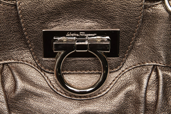 サルヴァトーレフェラガモ ショルダーバッグ 1-240001041297