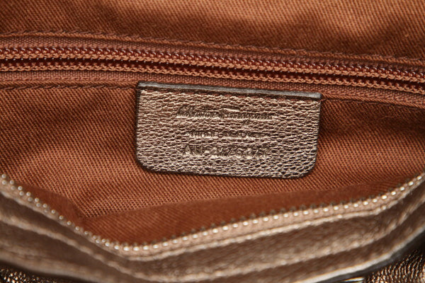 サルヴァトーレフェラガモ ショルダーバッグ 1-240001041297