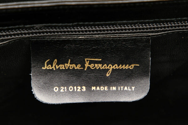 サルヴァトーレフェラガモ 021 0123 ブラック レザー ショルダーバッグ レディース Salvatore Ferragamo 中古