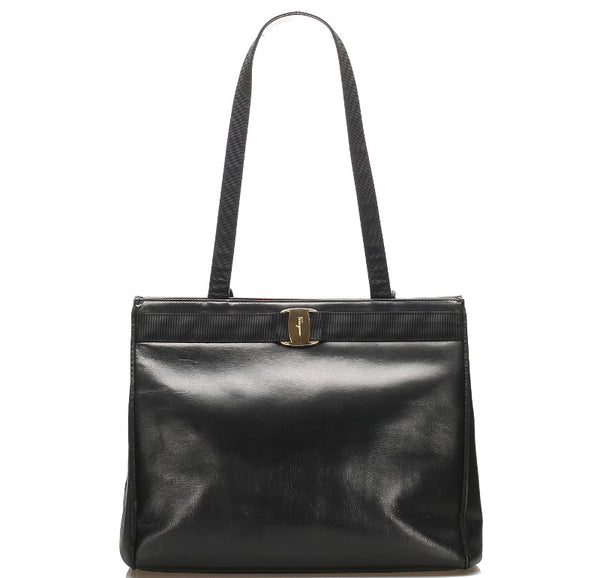 サルヴァトーレフェラガモ ヴァラ AN 21 2530 ブラック レザー ショルダーバッグ レディース Salvatore Ferragamo 中古