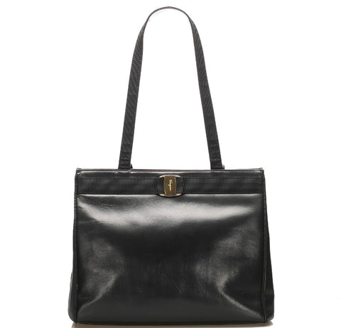 サルヴァトーレフェラガモ ヴァラ AN 21 2530 ブラック レザー ショルダーバッグ レディース Salvatore Ferragamo 中古