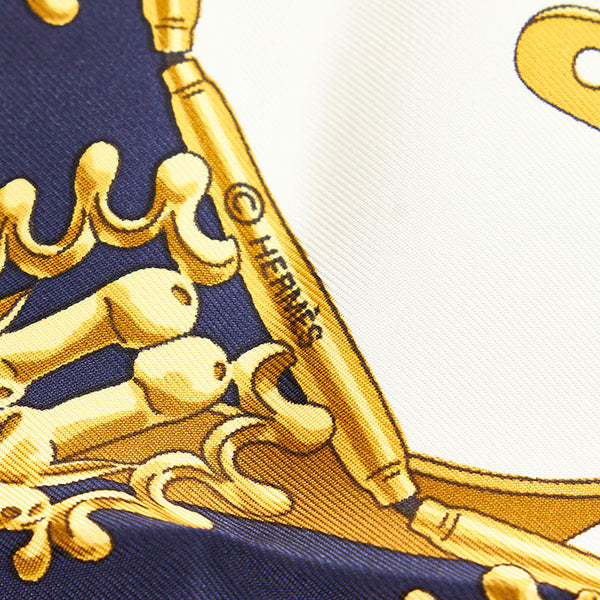 エルメス カレ90 LES CAVALIERS D'OR 黄金の騎士 ネイビー ホワイト  シルク スカーフ レディース HERMES 【中古】