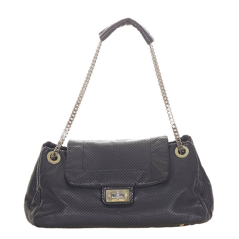 シャネル パンチング チェーン ショルダーバッグ ブラック カーフスキン レディース CHANEL 【中古】