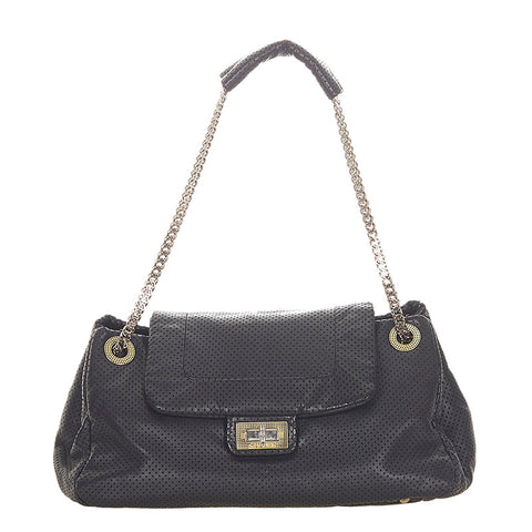 シャネル パンチング チェーン ショルダーバッグ ブラック カーフスキン レディース CHANEL 【中古】