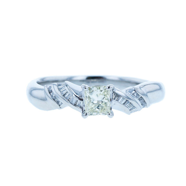 Pt900 プラチナ ダイヤ0.447ct ダイヤ0.14ct リング 指輪 レディース 19号 【中古】