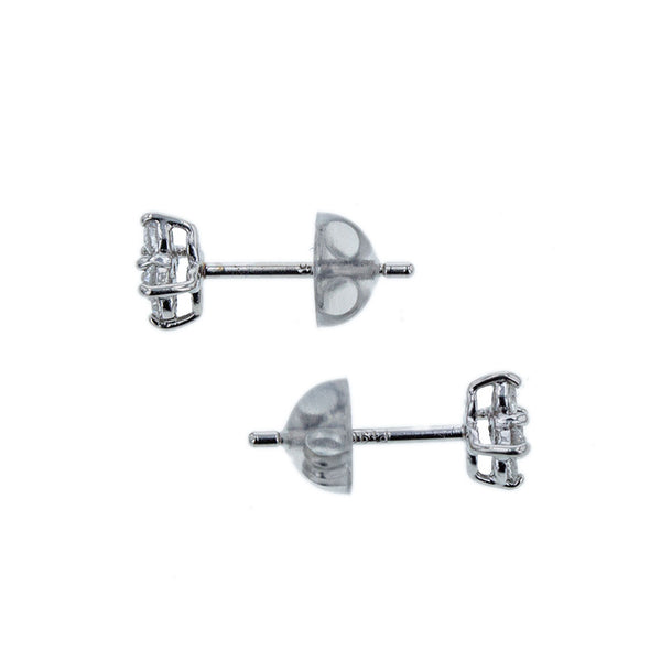 Pt900 プラチナ ダイヤ0.11ct×2 ピアス レディース 【中古】