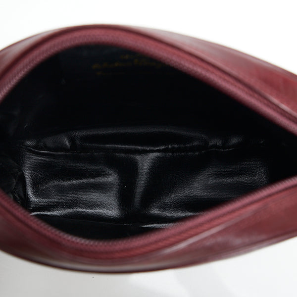 サルヴァトーレフェラガモ 斜め掛け ショルダーバッグ ワインレッド レザー レディース Salvatore Ferragamo 【中古】