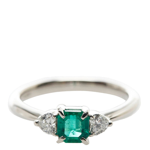 Pt900 プラチナ エメラルド0.42ct ダイヤ0.25ct リング 指輪 レディース 11号 【中古】