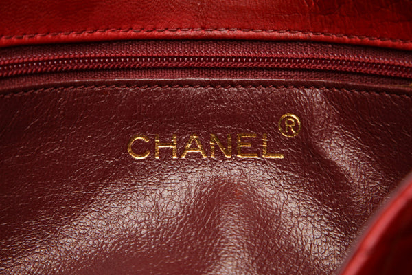 シャネル マトラッセ レッド ラムスキン 肩掛け ショルダーバッグ レディース CHANEL 中古