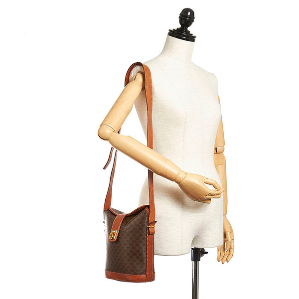 セリーヌ マカダム ブラウン PVC レザー 斜め掛け ショルダーバッグ レディース CELINE 【中古】