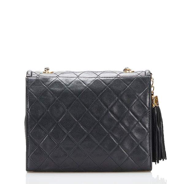 シャネル マトラッセ フリンジ ココマーク ヴィンテージ チェーン ショルダーバッグ ブラック ラムスキン レディース CHANEL 【中古】