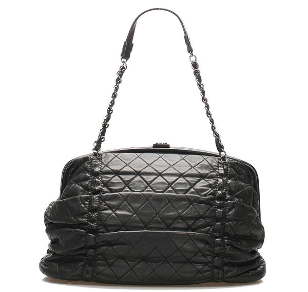 シャネル マトラッセ チェーン ショルダーバッグ レディース CHANEL 中古