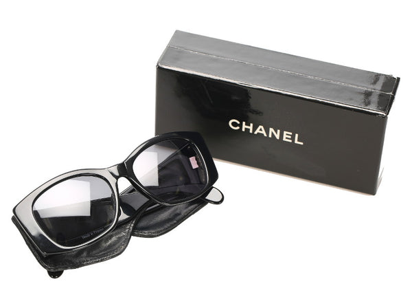 シャネル ブラック 黒 プラスチック レザー サングラス ユニセックス CHANEL 中古