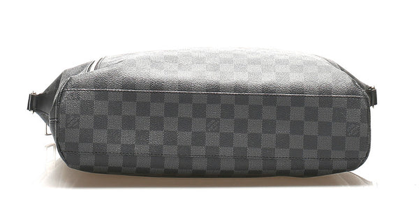 ルイ ヴィトン ダミエ　グラフィット ミック MM N41106 ブラック グレー PVC ショルダーバッグ メンズ LOUIS VUITTON 中古