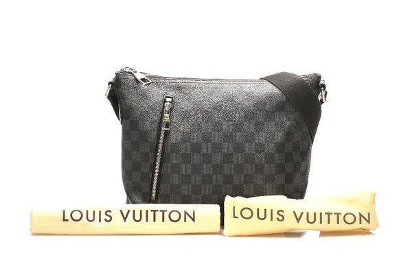 ルイ ヴィトン ダミエグラフィット ミック PM N40003 ブラック グレー PVC キャンバス ショルダーバッグ メンズ LOUIS VUITTON 中古
