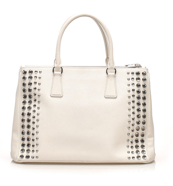 プラダ スタッズ ホワイト 白 レザー サファイアーノ ハンドバッグ ショルダーバッグ 2WAY レディース PRADA 中古
