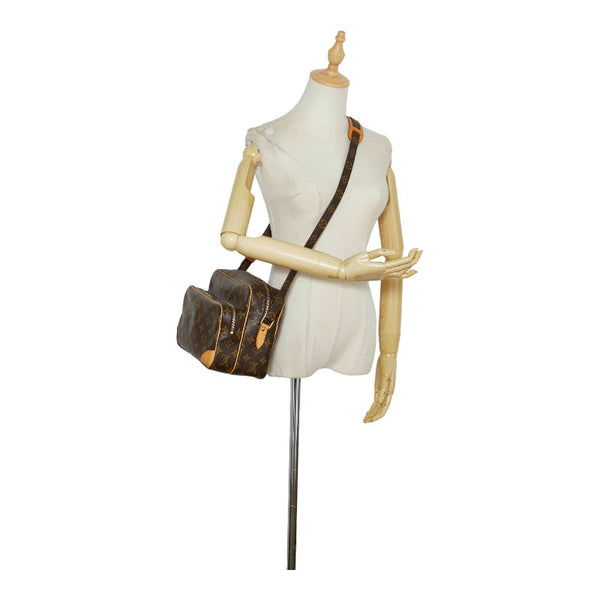 ルイ ヴィトン モノグラム ナイル 斜め掛け ショルダーバッグ M45244 ブラウン PVC レザー レディース LOUIS VUITTON 【中古】
