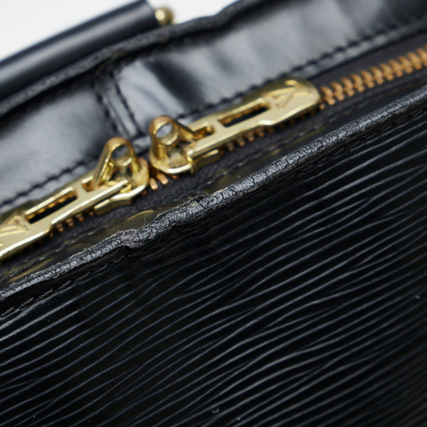 ルイ ヴィトン エピ コブラン リュック バックパック M52292 ノワール ブラック レザー レディース LOUIS VUITTON 【中古】