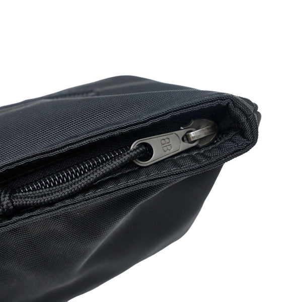 バレンシアガ ロゴ クラッチバッグ セカンドバッグ ブラック ナイロン レザー レディース BALENCIAGA 【中古】