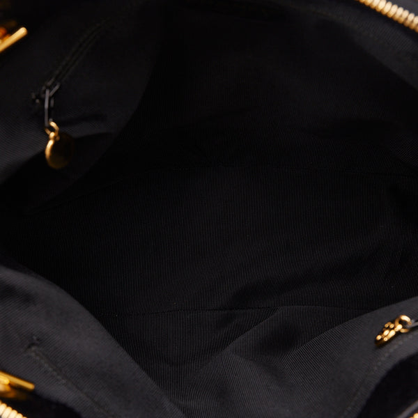 シャネル トリプルココマーク ゴールド金具 チェーン ショルダーバッグ ブラック キャビアスキン レディース CHANEL 【中古】