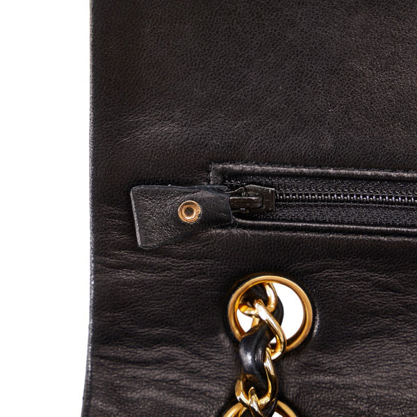 シャネル マトラッセ25 ダブルフラップ チェーン ショルダーバッグ ブラック レザー レディース CHANEL 【中古】