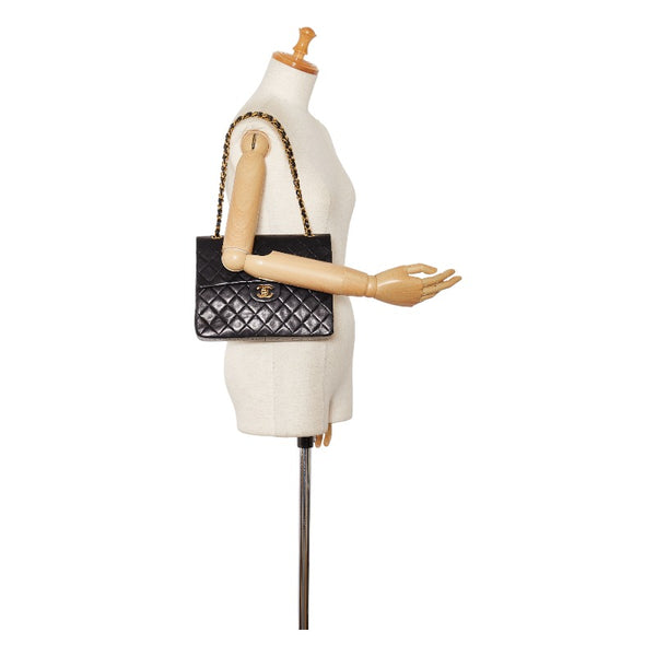 シャネル マトラッセ25 ダブルフラップ チェーン ショルダーバッグ ブラック レザー レディース CHANEL 【中古】