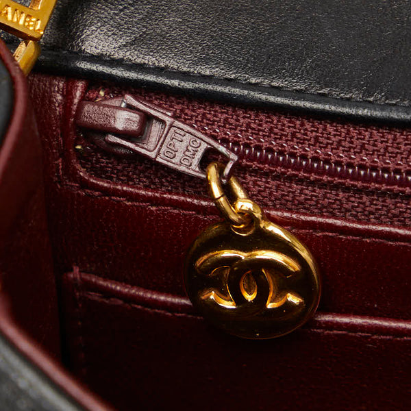 シャネル マトラッセ ダイアナ25 チェーン ショルダーバッグ  ブラック レザー レディース CHANEL 【中古】