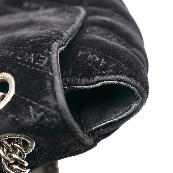 バレンシアガ BBロゴ キルティング チェーン ショルダーバッグ  ブラック シルバー ベロア レディース BALENCIAGA 【中古】