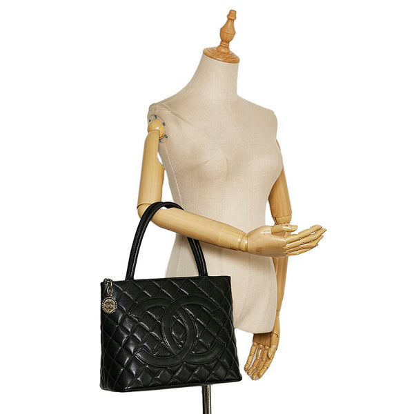 シャネル マトラッセ ココマーク 復刻トート ハンドバッグ トートバッグ ブラック シルバー キャビアスキン レディース CHANEL 【中古】